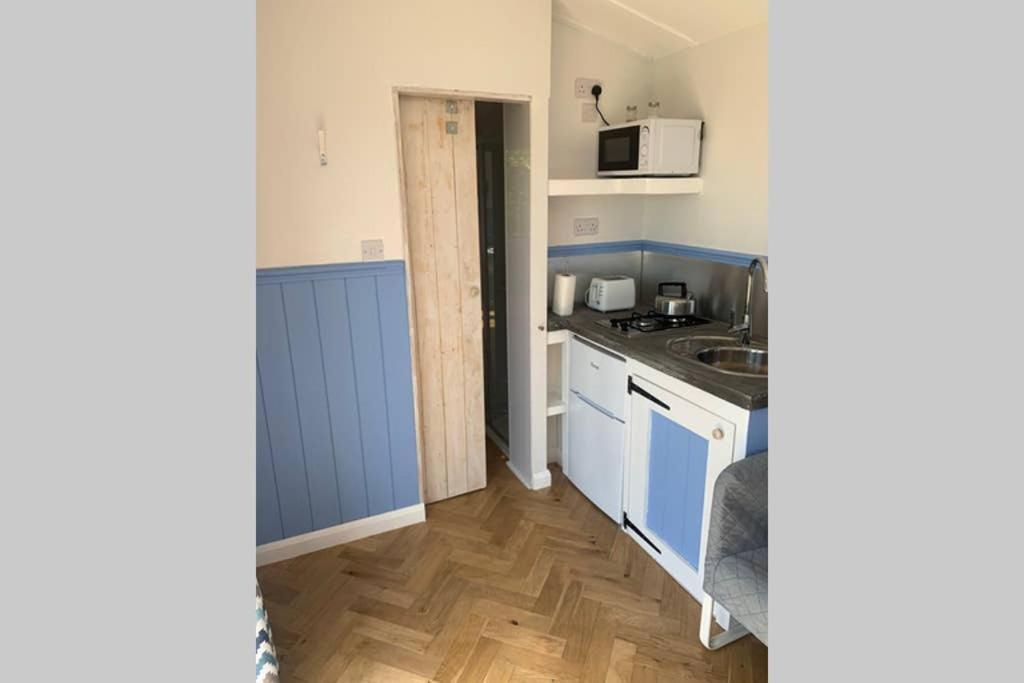 Apartament Apple Tree Hut Tenby Zewnętrze zdjęcie